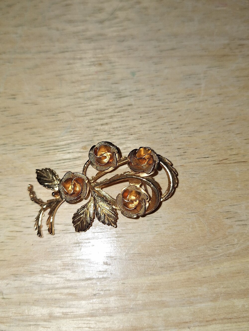 Vintage 1950's Stamped Coro Four Roses Gold Tone Floral Spray Brooch Pin